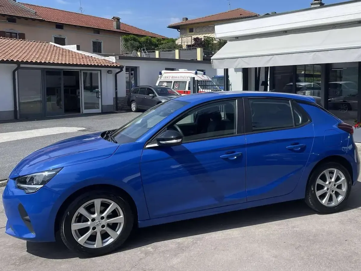 Usata Opel Corsa Edition 75 CV (55 kW) 2023 Blu/azzurro Utilitaria