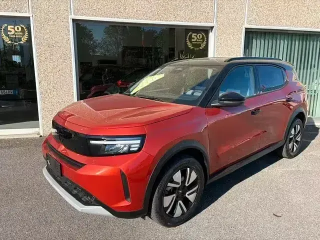 Nuova Opel Frontera 135 CV (99 kW) 2026 Arancione SUV