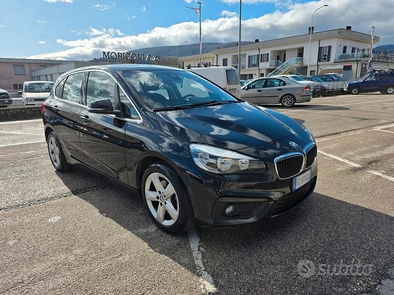 Usata BMW 216 Active Tourer Sport Line 116 CV (85 kW) 2016 Blu Monovolume