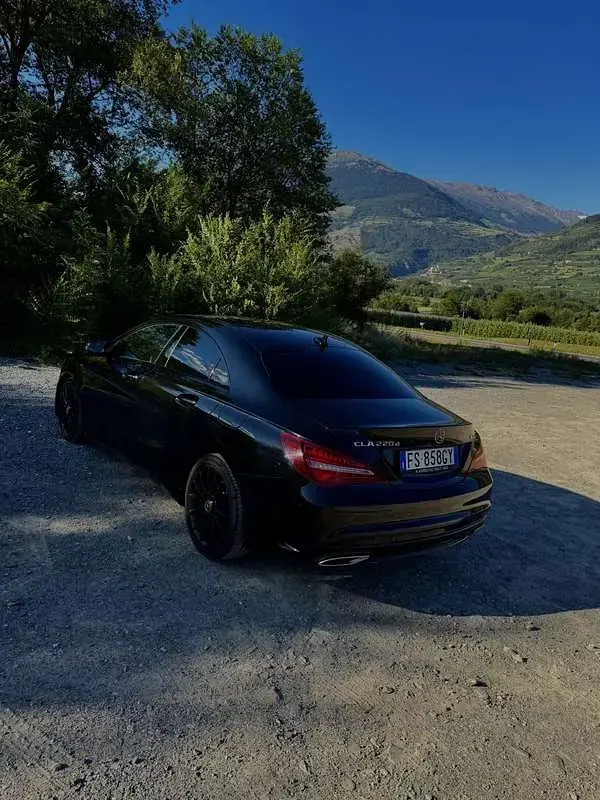 Usata Mercedes CLA220 AMG line 170 CV (125 kW) 2018 Nero Coupé