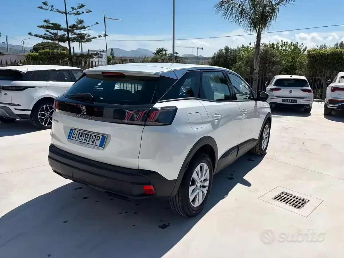Usata Peugeot 3008 Active 131 CV (96 kW) 2021 Bianco SUV