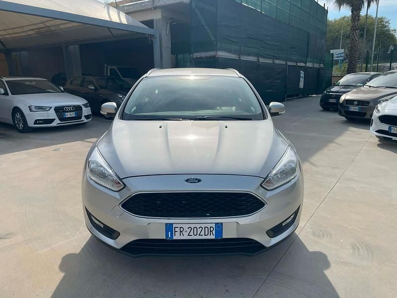 Usata Ford Focus Business Edition 119 CV (87 kW) 2018 Grigio Station wagon
