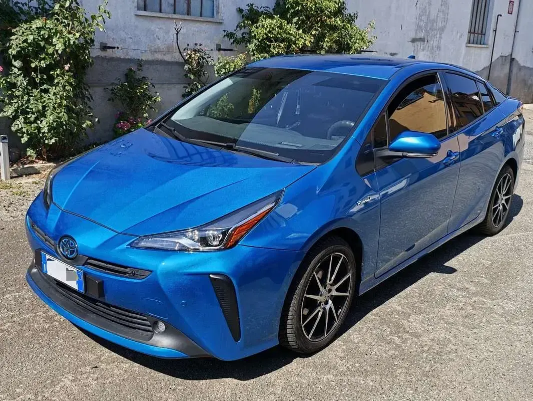 Usata Toyota Prius Lounge 98 CV (72 kW) 2019 Utilitaria