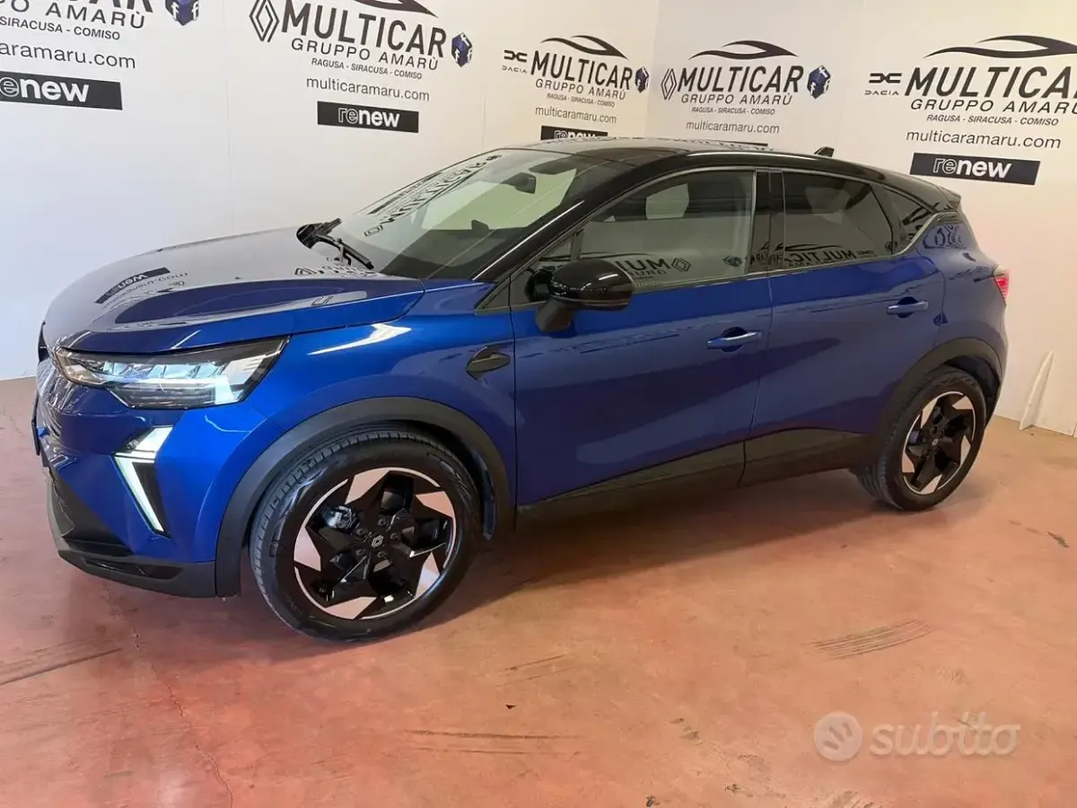 Usata Renault Captur Techno 101 CV (74 kW) 2025 Bluazzurro SUV