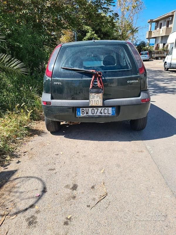 Usata Opel Corsa 58 CV (42 kW) 2002 Verde Utilitaria
