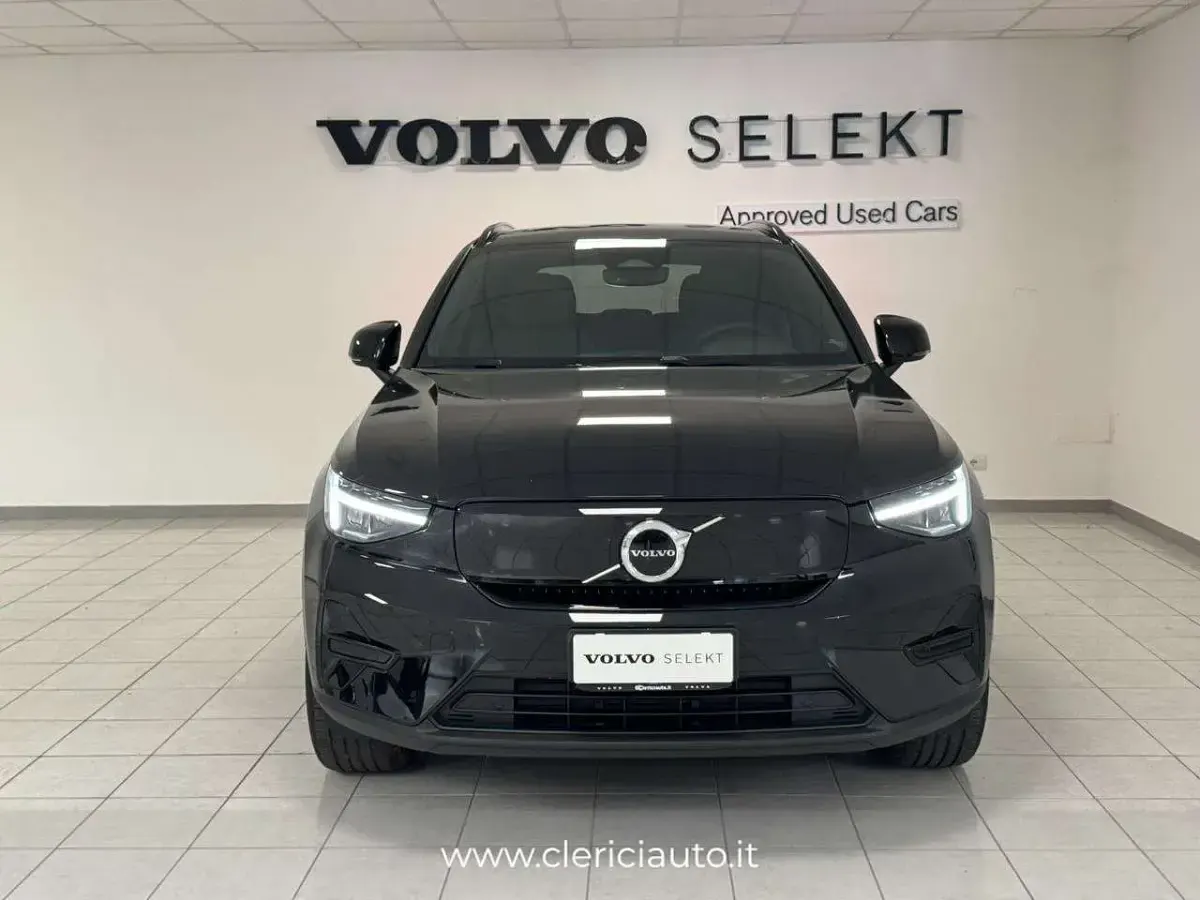 Usata Volvo EX40 Core 185 kW (252 CV) 2024 Nero SUV