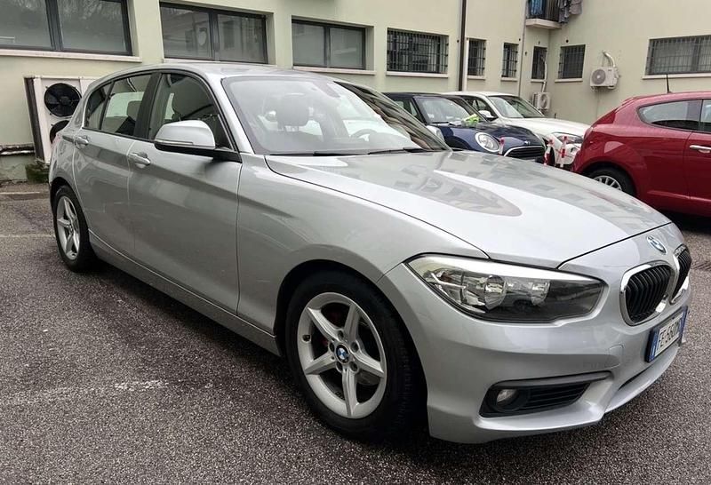 Usata BMW 116 Sport Line 116 CV (85 kW) 2016 Argento Utilitaria