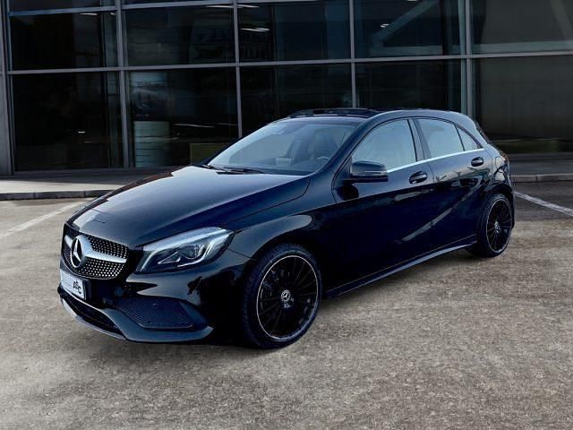Usata Mercedes A180 Premium 109 CV (80 kW) 2017 Nero