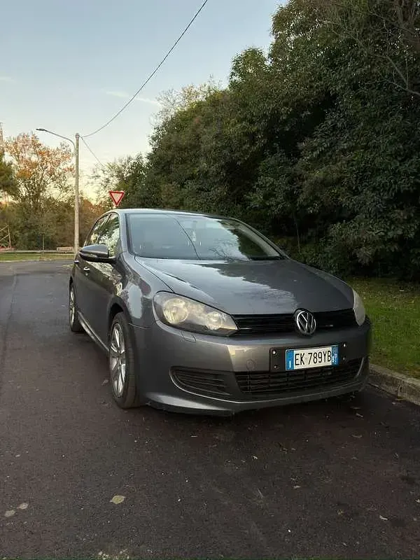 Usata VW Golf VI Edition 105 CV (77 kW) 2011 Grigio Berlina