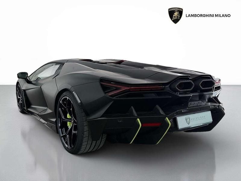Usata Lamborghini Revuelto 1016 CV (747 kW) 2024 Nero nemesis Coupé