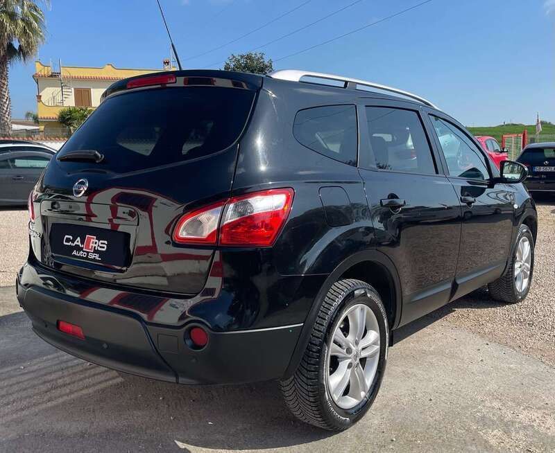 Usata Nissan Qashqai +2 Tekna 131 CV (96 kW) 2013 Nero SUV