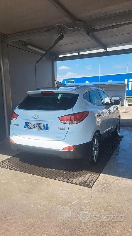 Usata Hyundai ix35 115 CV (84 kW) 2011 Bianco SUV
