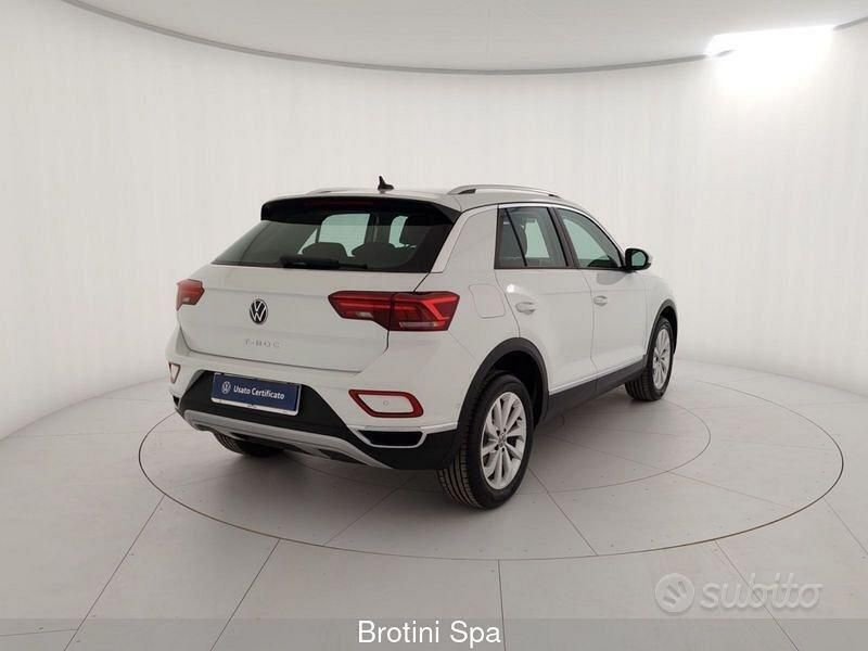 Usata VW T-Roc Life 116 CV (85 kW) 2024 Bianco SUV