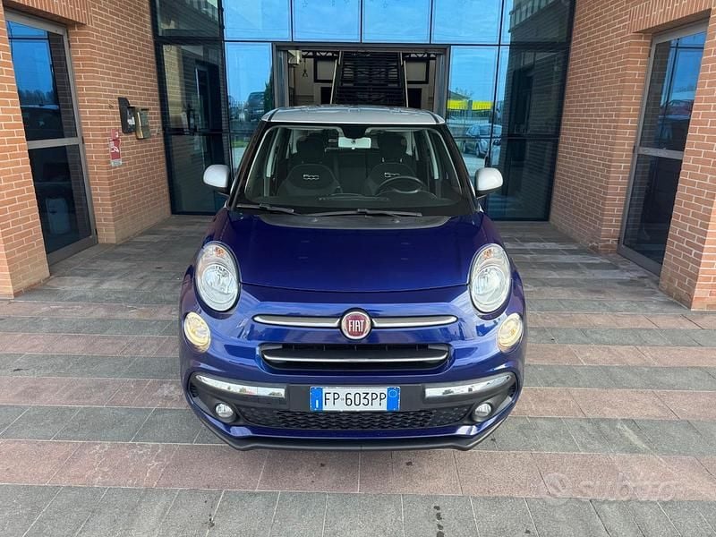 Blu Usata 2018 Fiat 500L Lounge Monovolume | 9500 € (Buon prezzo) - Immagine 1/4