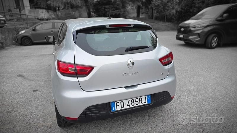 Usata Renault Clio IV 90 CV (66 kW) 2016 Grigio Berlina