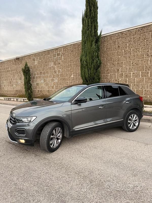 Usata VW T-Roc 119 CV (87 kW) 2018 SUV