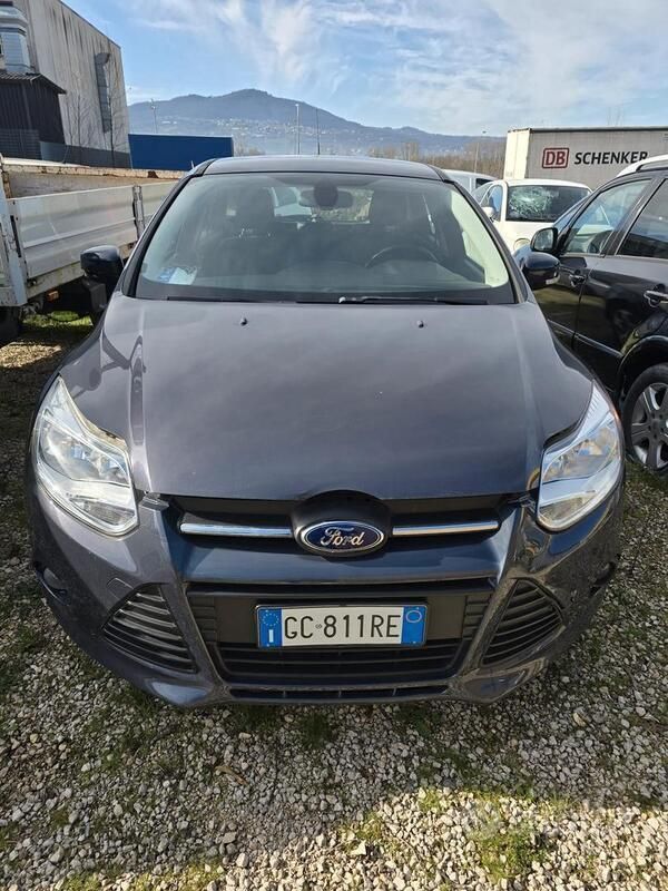 Grigio Usata 2013 Ford Focus Station wagon | 3600 € (Super prezzo) - Immagine 1/4