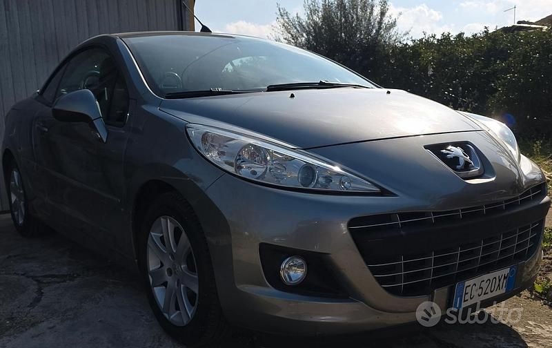 Usata Peugeot 207 CC 112 CV (82 kW) 2010 Grigio Cabrio