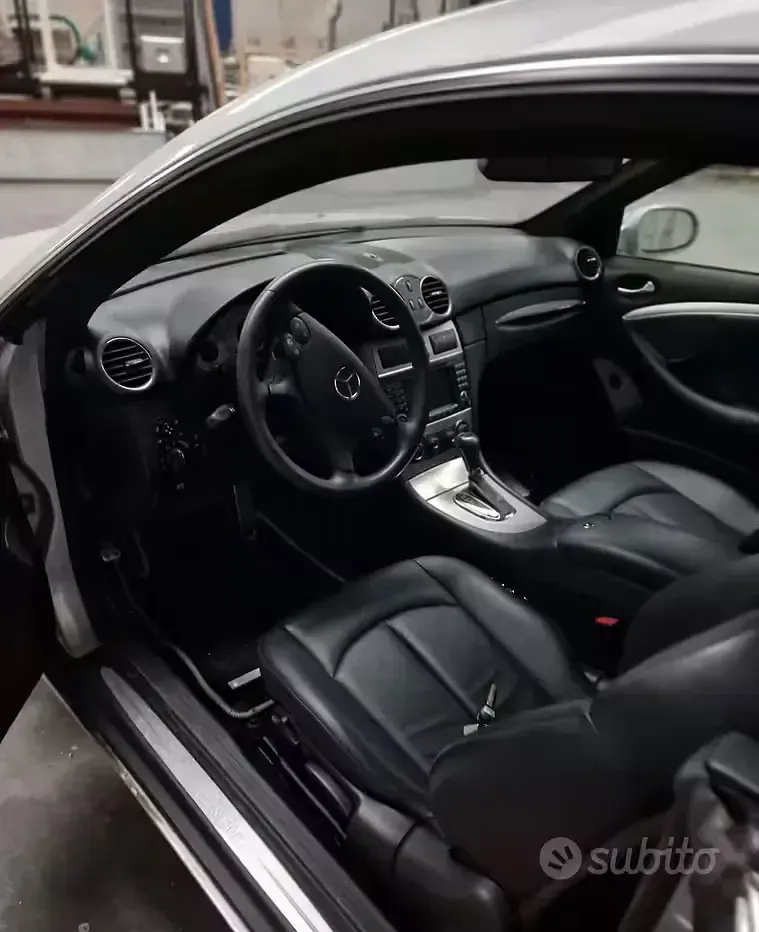 Usata Mercedes CLK320 218 CV (160 kW) 2008 Grigio Coupé