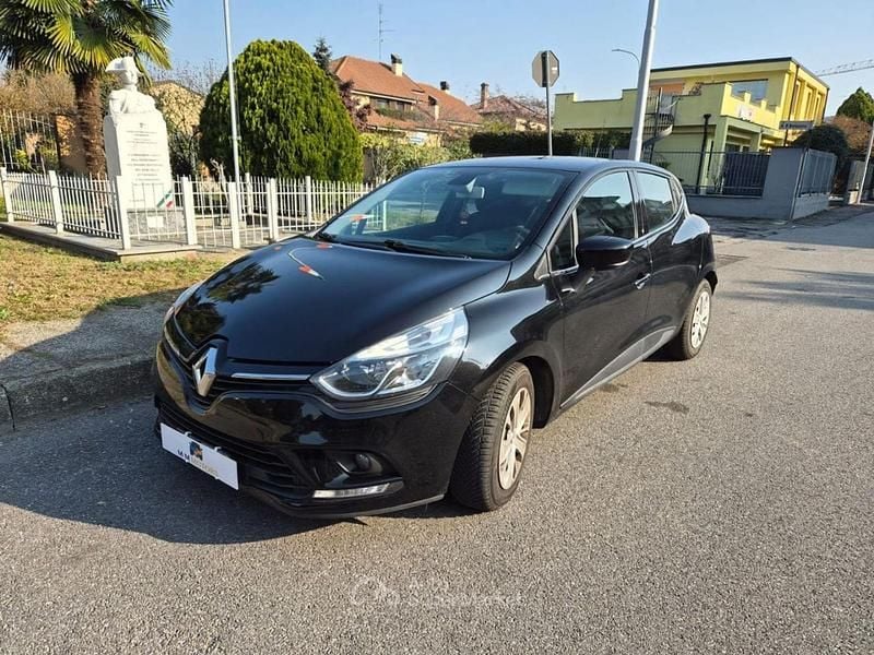 Nero Usata 2018 Renault Clio IV Zen Tre volumi | 8500 € (Ottimo prezzo) - Immagine 1/4