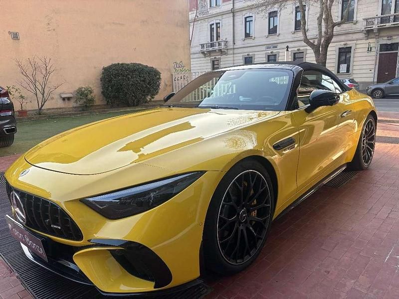 Usata Mercedes SL63 AMG Premium Plus 585 CV (430 kW) 2023 Giallo Cabrio