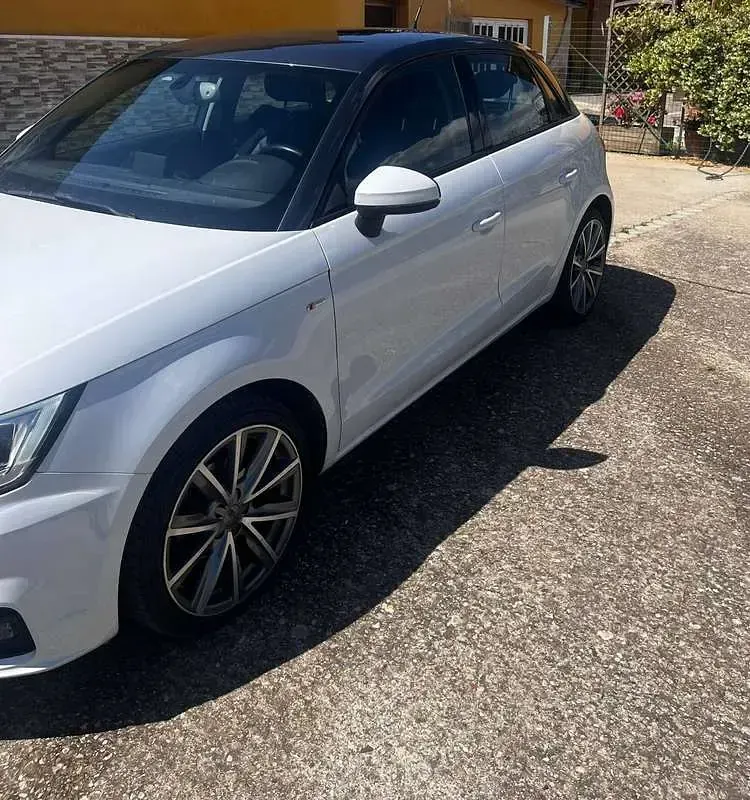 Usata Audi A1 Sportback Sport 90 CV (66 kW) 2015 Bianco Utilitaria