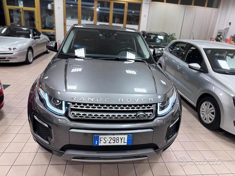 Usata Land Rover Range Rover evoque 150 CV (110 kW) 2019 Grigio Station wagon