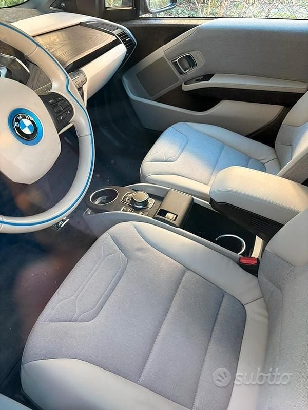 Usata BMW i3 135 kW (184 CV) 2018 Rosso Utilitaria