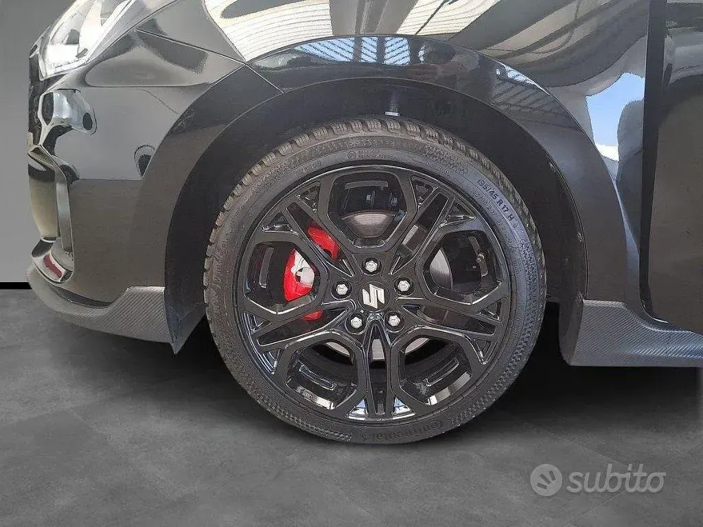 Usata Suzuki Swift Sport 129 CV (94 kW) 2024 Nero / pastello Utilitaria