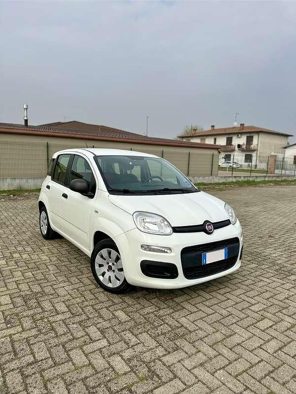 Usata Fiat Panda Easy 69 CV (50 kW) 2016 Bianco Utilitaria
