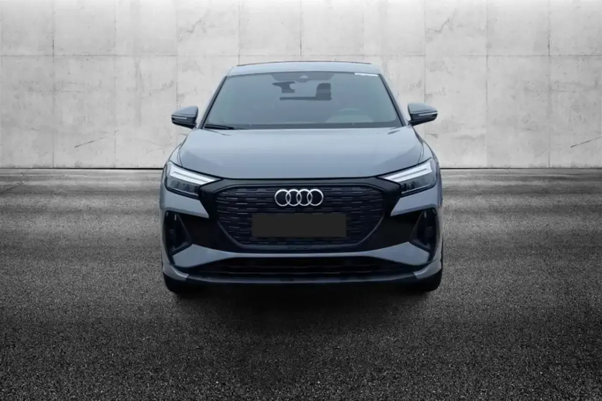 Usata Audi Q4 e-tron 69 kW (95 CV) 2023 Grigio SUV