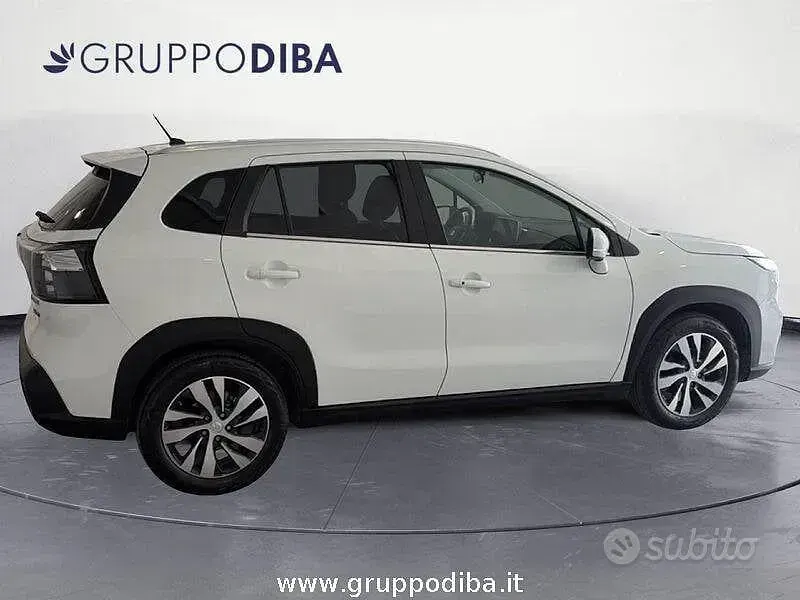 Usata Suzuki SX4 S-Cross 114 CV (83 kW) 2023 Bianco SUV