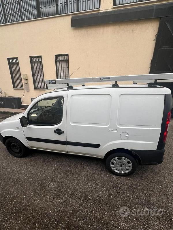Usata Fiat Doblò 69 CV (50 kW) 2008 Monovolume