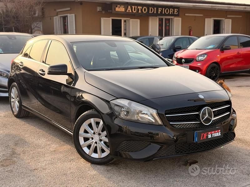 Usata Mercedes A180 109 CV (80 kW) 2014 Nero Berlina