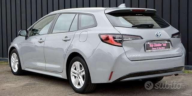 Usata Toyota Corolla Business Edition 98 CV (72 kW) 2022 Grigio Station wagon