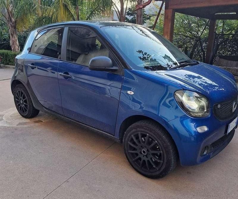 Usata 2016 Smart ForFour Passion Utilitaria | 10.500 € (Buon prezzo) - Immagine 1/4