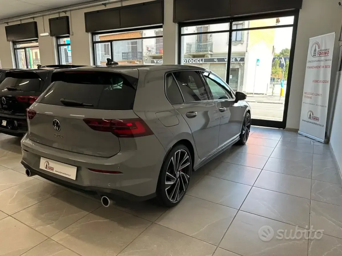Usata VW Golf VIII GTI 245 CV (180 kW) 2023 Grigio Berlina