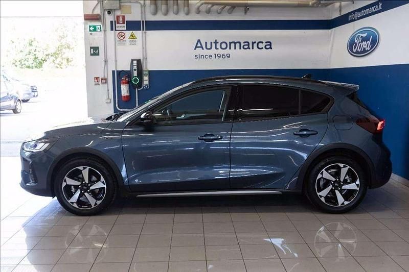 Usata Ford Focus Active 125 CV (91 kW) 2023 Blu metallizzato SUV