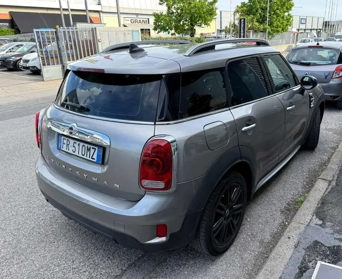 Usado Mini One D Countryman 116 CV (85 kW) 2018 Gris SUV
