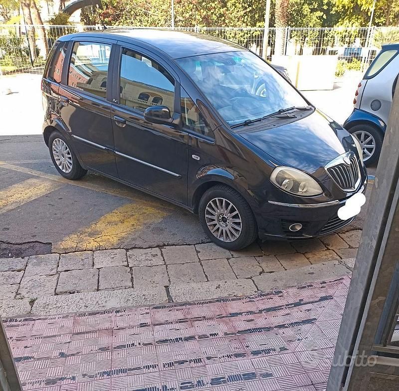 Usata Lancia Musa 2011 Nero Monovolume
