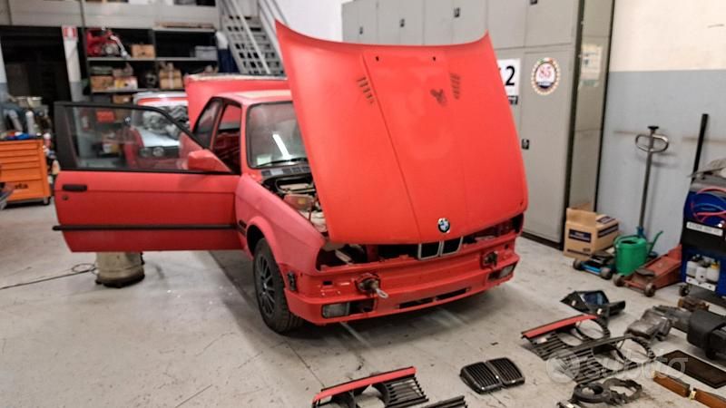 Usata BMW 318 Efficient Dynamics 136 CV (100 kW) 1991 Coupé