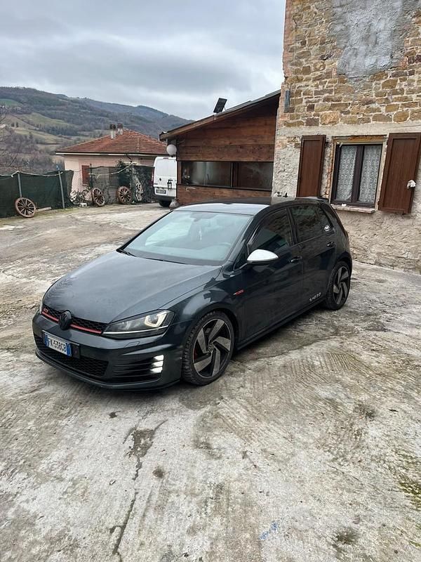 Usata VW Golf VII GTD 230 CV (169 kW) 2014 Blu Berlina