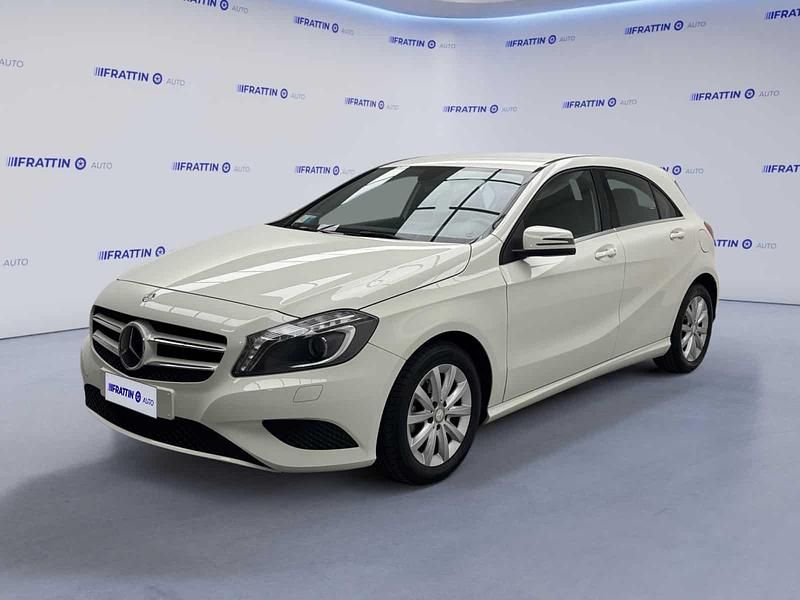 Begagnad Mercedes A180 Executive 109 HK (80 kW) 2013 Halvkombi