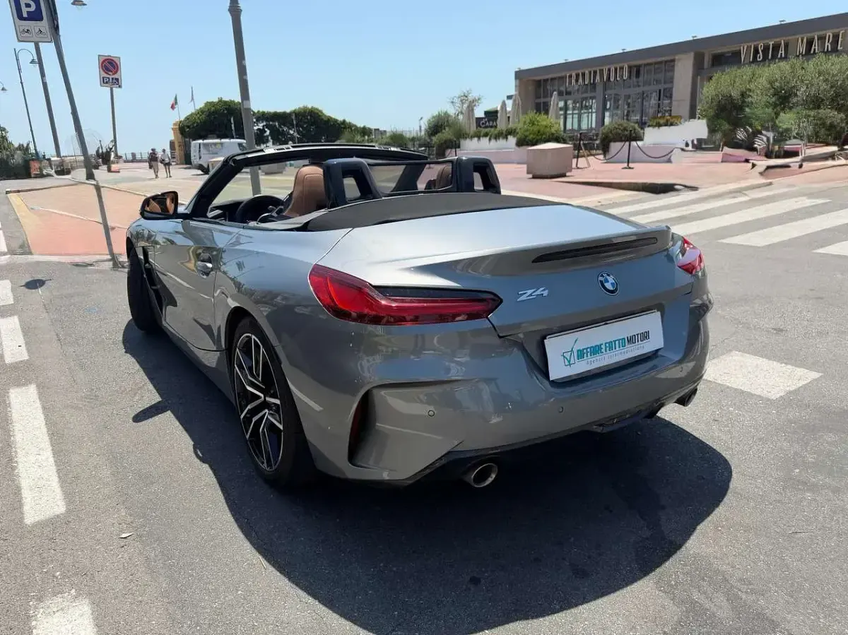 Usata BMW Z4 M Sport 197 CV (144 kW) 2025 Skyscoper grey metallic Cabrio