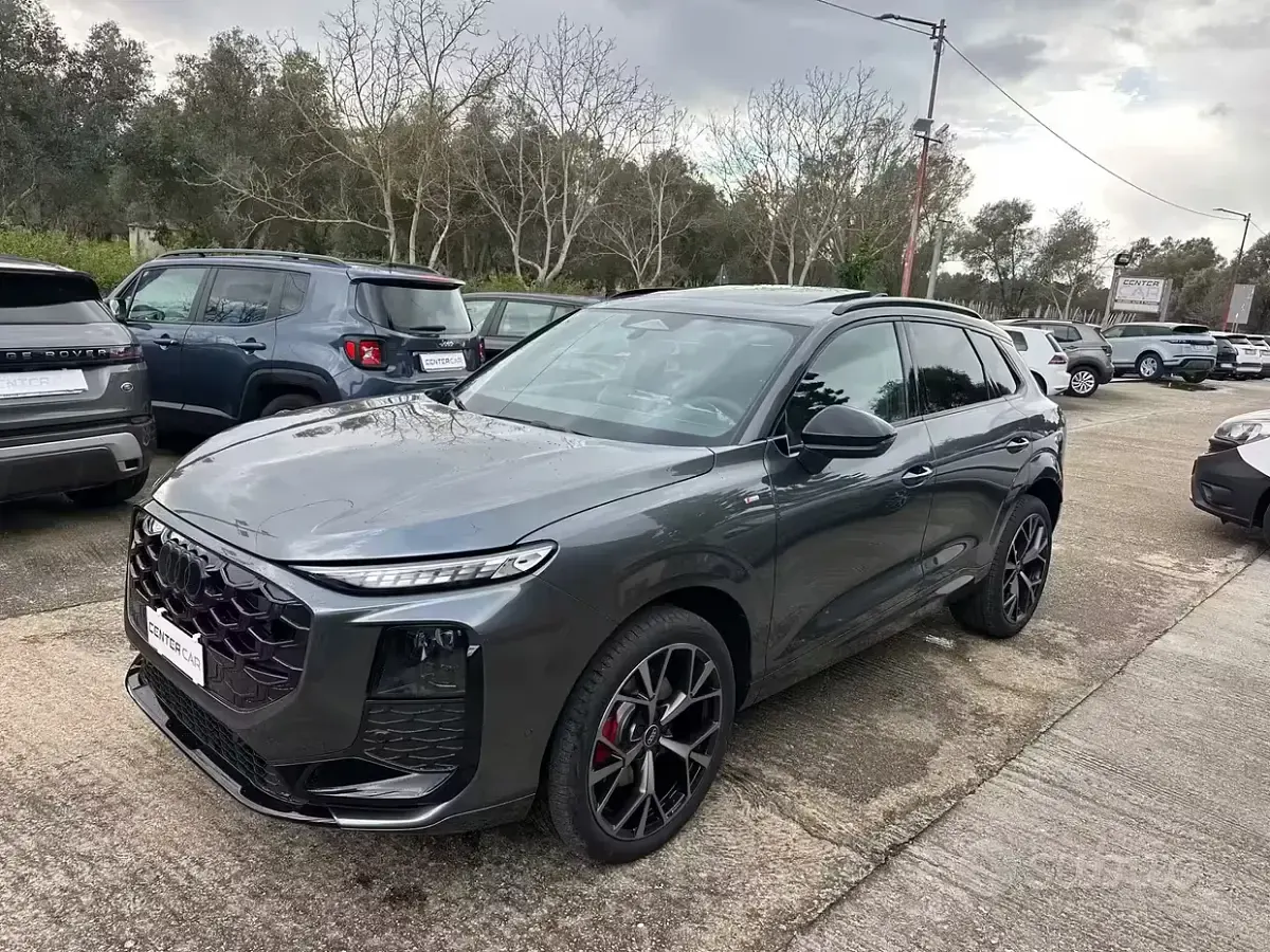 Nuova Audi Q3 S-Line 150 CV (110 kW) 2026 Grigio SUV