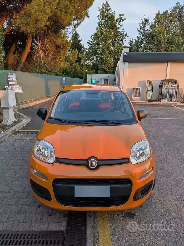 Usata Fiat Panda Pop 69 CV (50 kW) 2018 Arancione Utilitaria