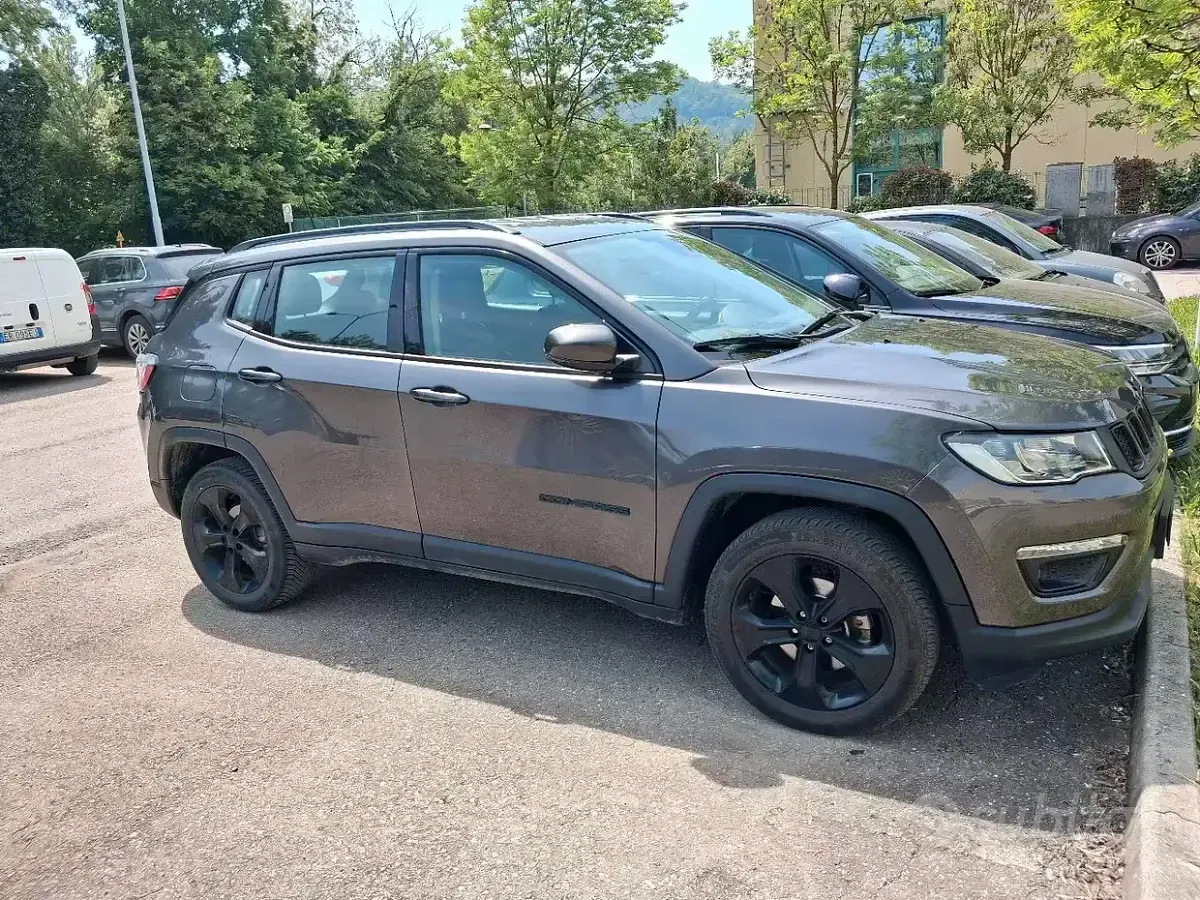 Usata Jeep Compass Night Eagle 140 CV (102 kW) 2019 Grigio SUV