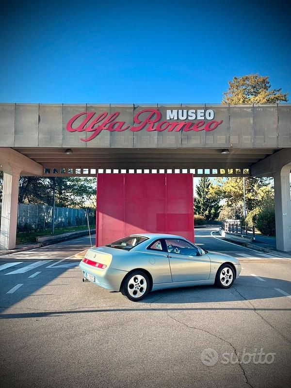 Usata Alfa Romeo GTV 155 CV (114 kW) 1999 Coupé
