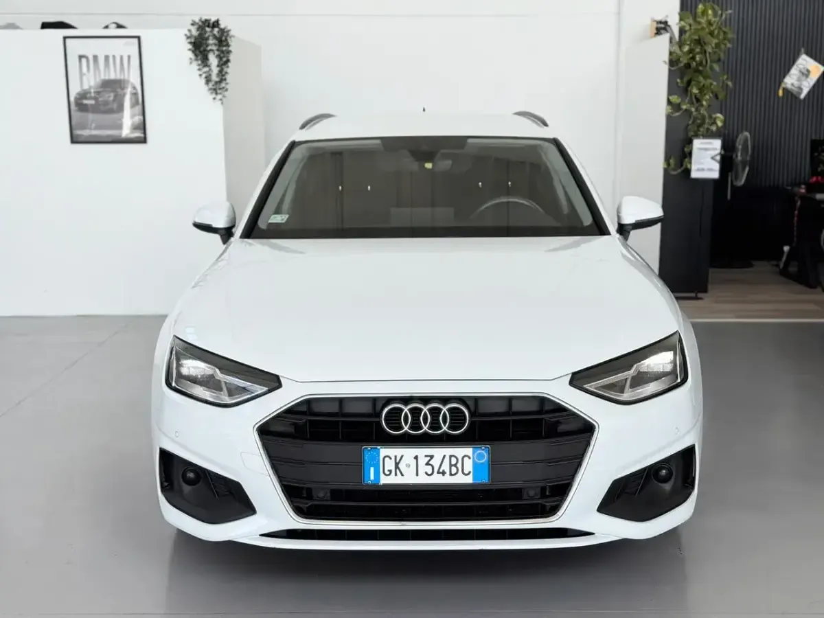 Usata Audi A4 Business 163 CV (119 kW) 2022 Bianco Station wagon