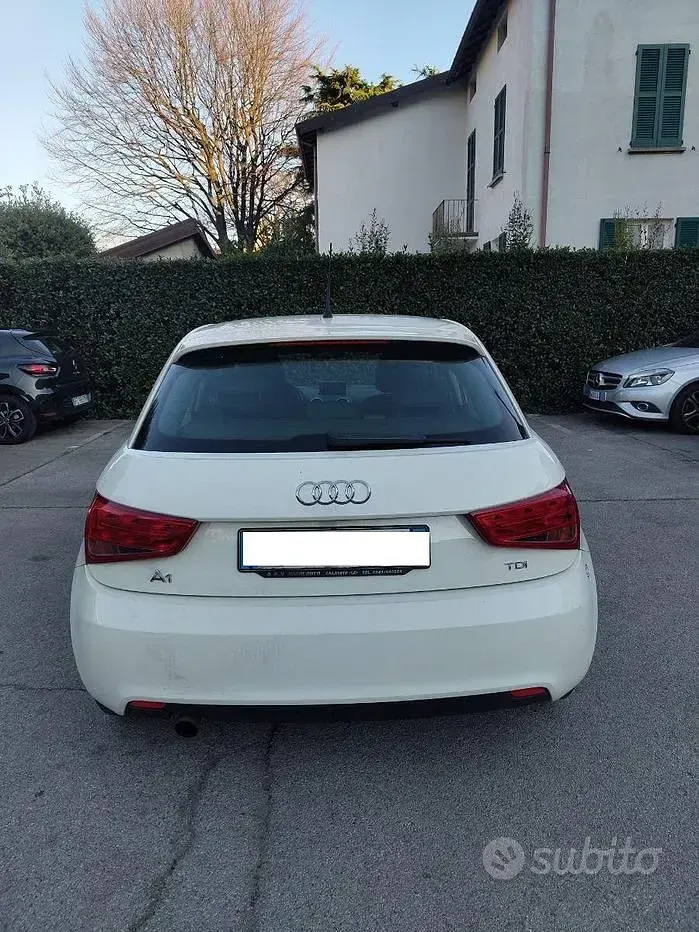 Usata Audi A1 Sportback Ambition 90 CV (66 kW) 2013 Bianco Utilitaria